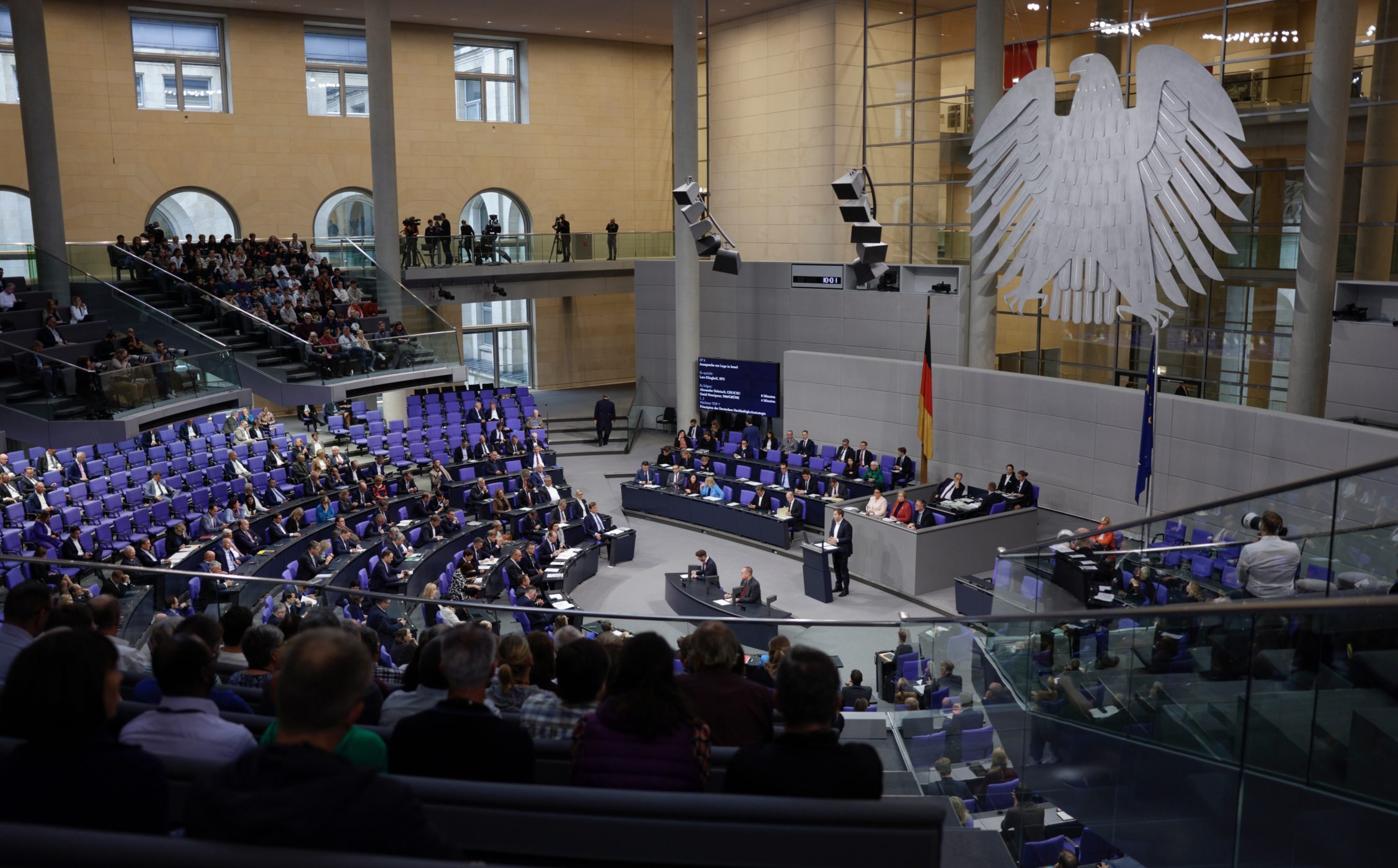 Ist bald die erste gehörlose Politikerin im Bundestag? — Taubenschlag